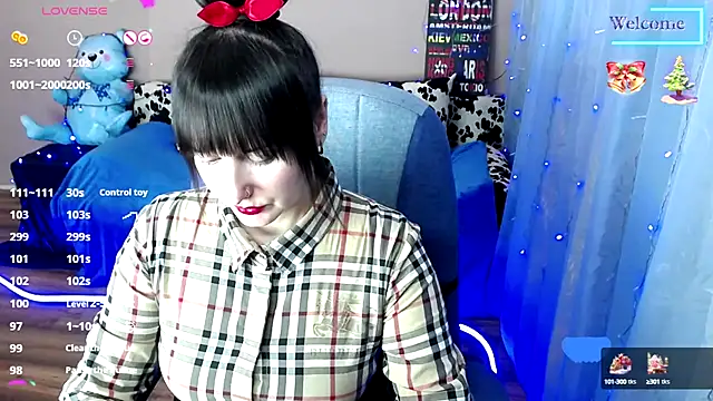 Snapshot of MilaRay chatting on 12-23-24, 11:04 MilaRay online show from 12-23-24, 11:04