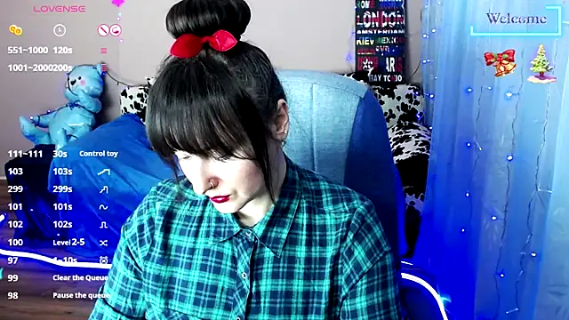 Snapshot of MilaRay chatting on 02-04-25, 01:48 MilaRay online show from 02-04-25, 01:48