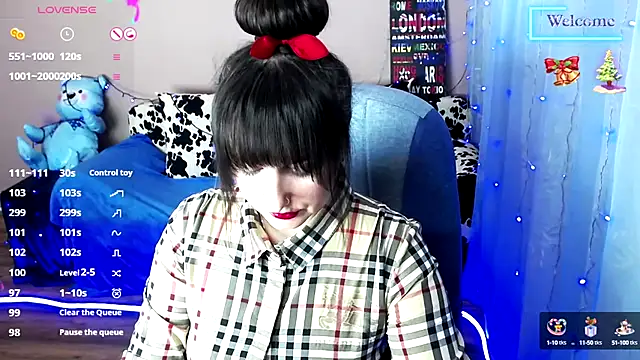 Snapshot of MilaRay chatting on 02-06-25, 11:09 MilaRay online show from 02-06-25, 11:09