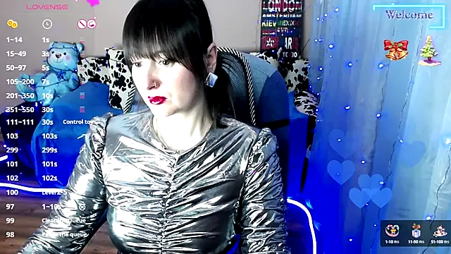 Snapshot of MilaRay chatting on 12-30-24, 11:26 MilaRay online show from 12-30-24, 11:26