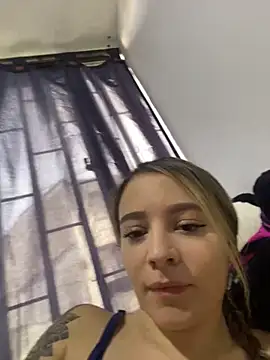 karla-thomsom10 online show from 10-02-25, 09:29