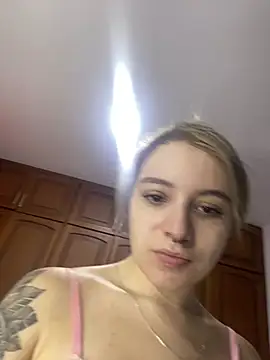 karla-thomsom10 online show from 02-05-26, 09:54