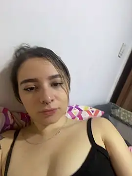 karla-thomsom10 online show from 12-22-25, 04:29