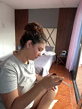 Snapshot of lana_rousse01 chatting on 02-10-26, 10:31 lana rousse01 online show from 02-10-26, 10:31