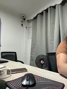 Snapshot of lana_rousse01 chatting on 01-18-26, 06:44 lana rousse01 online show from 01-18-26, 06:44