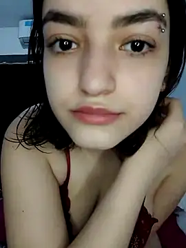 Snapshot of abrilour chatting on 09-12-25, 05:45 abrilour online show from 09-12-25, 05:45