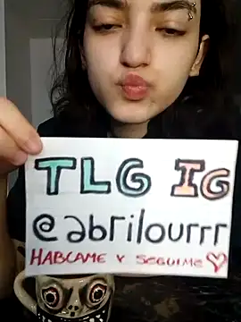 Snapshot of abrilour chatting on 09-20-25, 11:10 abrilour online show from 09-20-25, 11:10