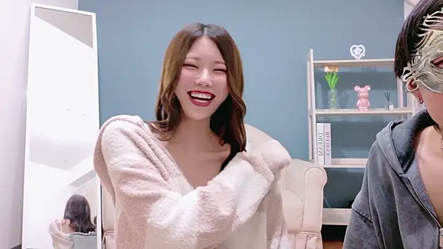 Reto-sama online show from 10-26-25, 02:39