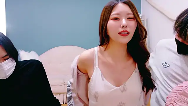 Reto-sama online show from 11-14-25, 01:37