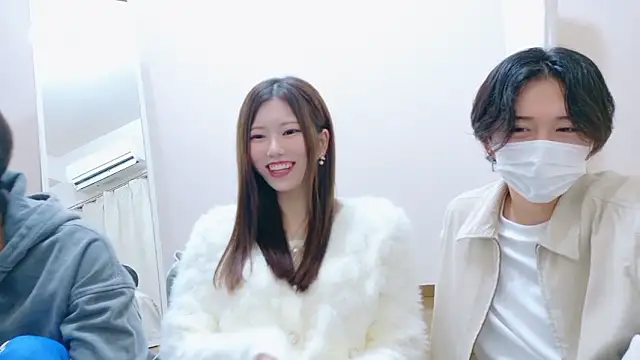 Reto-sama online show from 10-25-25, 01:12