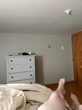 Lavoieya online show from 10-21-25, 04:56