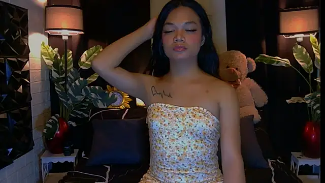 Morena cockts online show from 11-21-25, 01:10