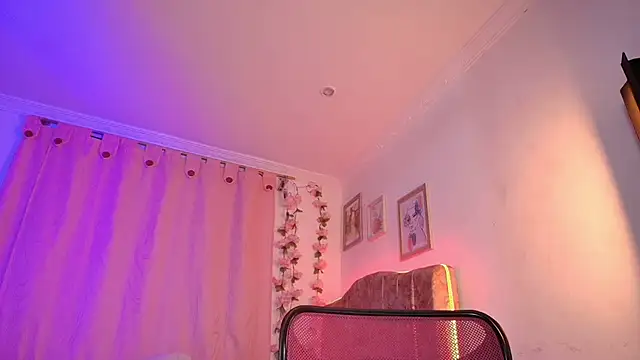 evansweett7 online show from 10-09-25, 01:39