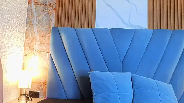 angel  red  online show from 03-26-26, 03:27