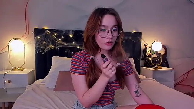 LanaAirlie online show from 10-29-25, 10:14