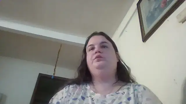 Snapshot of LittleBunny3 chatting on 09-18-25, 08:56 LittleBunny3 online show from 09-18-25, 08:56