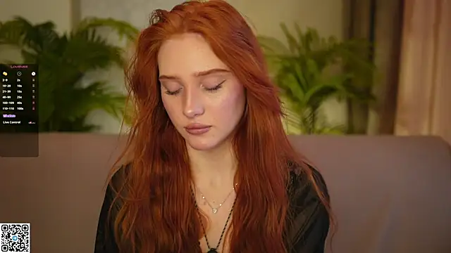 KissOfFlame online show from 11-10-25, 08:52