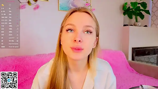 CindyGreen online show from 10-05-25, 06:26