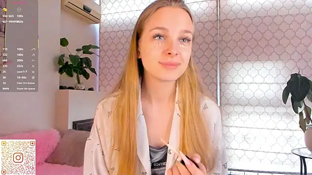 CindyGreen online show from 10-09-25, 06:03