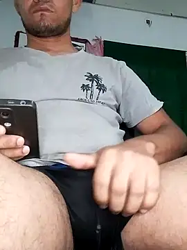 Snapshot of Bosssweet22cm chatting on 07-16-26, 12:02 Bosssweet22cm online show from 07-16-26, 12:02