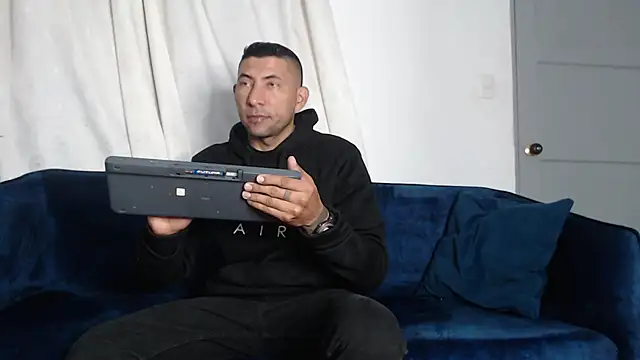 Morganandmegan online show from 10-28-25, 11:20