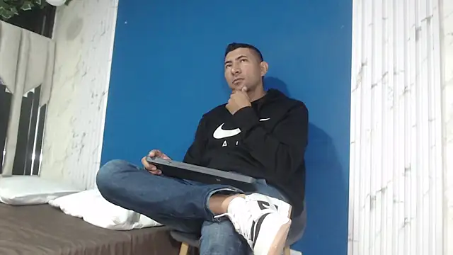 Morganandmegan online show from 01-09-26, 11:06