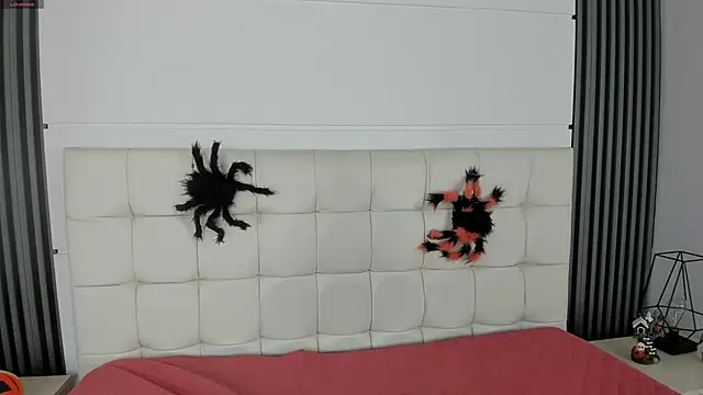 IsisNoir online show from 10-08-25, 09:15