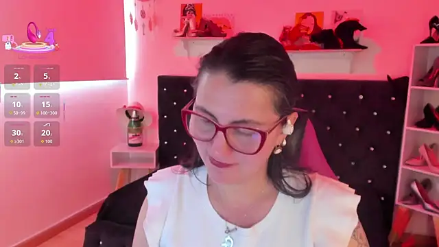 Snapshot of D_Martii chatting on 10-02-25, 01:36 D Martii online show from 10-02-25, 01:36