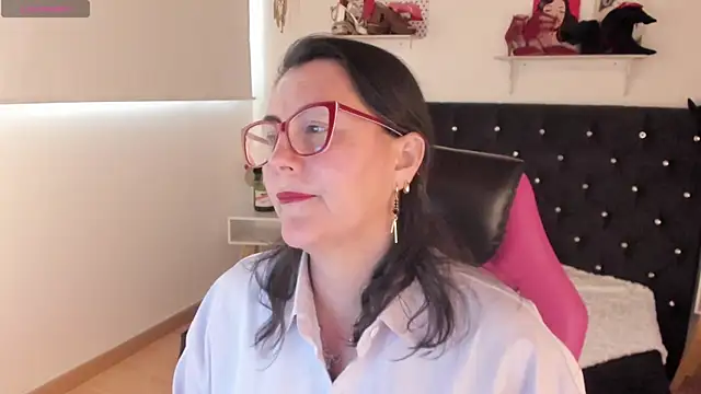 Snapshot of D_Martii chatting on 10-06-25, 07:36 D Martii online show from 10-06-25, 07:36