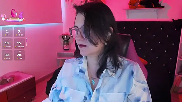 Snapshot of D_Martii chatting on 09-30-25, 12:22 D Martii online show from 09-30-25, 12:22