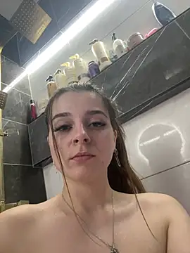 LilyIrons online show from 03-11-26, 06:13