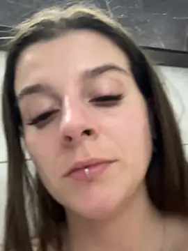 LilyIrons online show from 04-26-26, 02:47