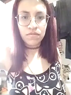 Snapshot of Katyuskka_love chatting on 11-18-25, 03:59 Katyuskka love online show from 11-18-25, 03:59