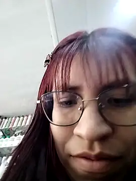 Snapshot of Katyuskka_love chatting on 11-24-25, 04:40 Katyuskka love online show from 11-24-25, 04:40