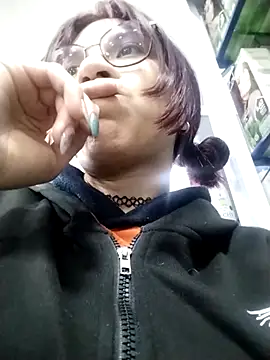 Snapshot of Katyuskka_love chatting on 11-08-25, 11:08 Katyuskka love online show from 11-08-25, 11:08