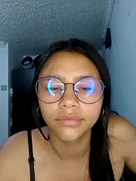 SofieLove 01 online show from 03-12-26, 06:50