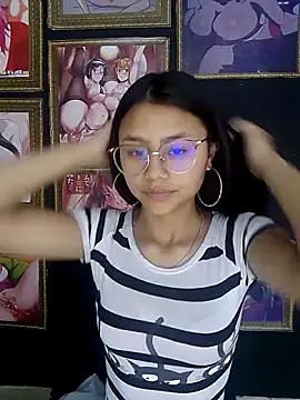 SofieLove 01 online show from 10-06-25, 09:21