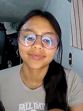 SofieLove 01 online show from 03-13-26, 09:20