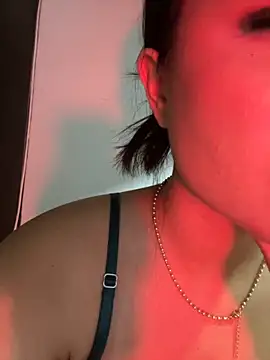 Tokio-Shuang online show from 11-05-25, 03:31