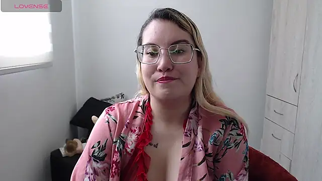 Isabellahunt12 online show from 09-09-25, 03:54