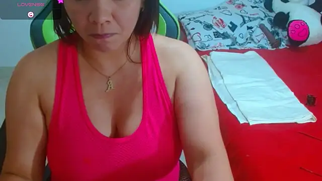 hiilarybrown online show from 10-17-25, 03:21