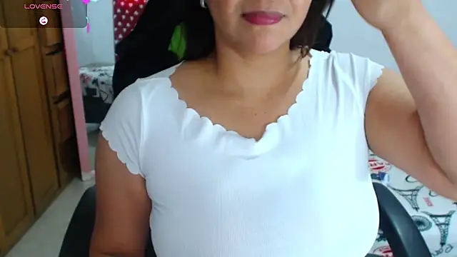 hiilarybrown online show from 09-13-25, 09:15