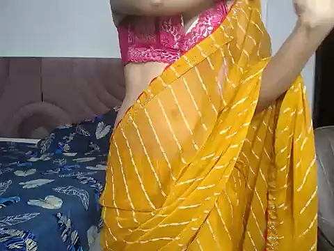 Snapshot of Hot_Queen2 chatting on 10-02-25, 04:32 Hot Queen2 online show from 10-02-25, 04:32