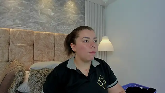 leilapons online show from 09-19-25, 04:44