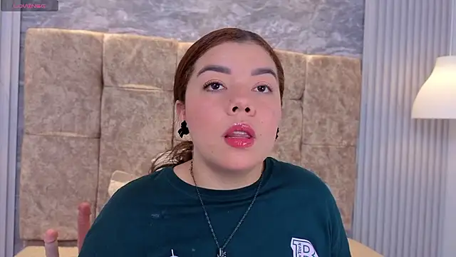 Snapshot of leilapons chatting on 02-07-26, 05:32 leilapons online show from 02-07-26, 05:32