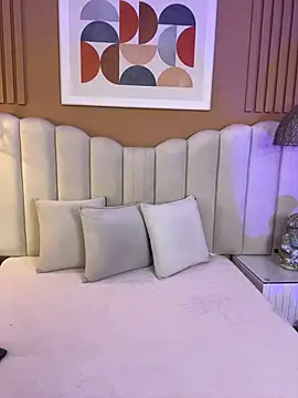 noa moon online show from 02-08-26, 02:09