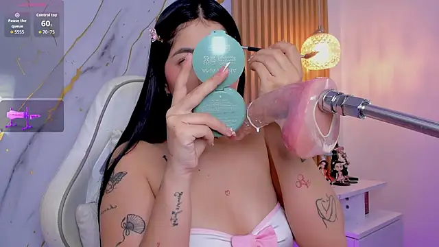 Snapshot of alissaowens_ chatting on 06-09-26, 10:27 alissaowens online show from 06-09-26, 10:27