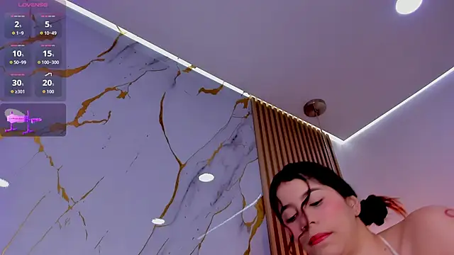 alissaowens  online show from 05-20-26, 10:45