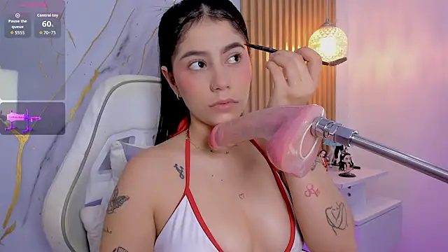 Snapshot of alissaowens_ chatting on 06-23-26, 11:08 alissaowens online show from 06-23-26, 11:08