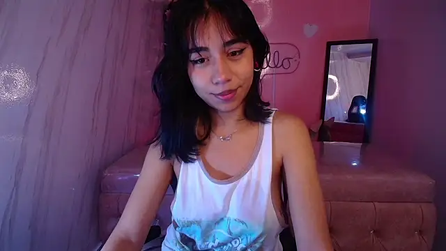 Snapshot of cristal11_ch chatting on 10-21-25, 10:58 cristal11 ch online show from 10-21-25, 10:58